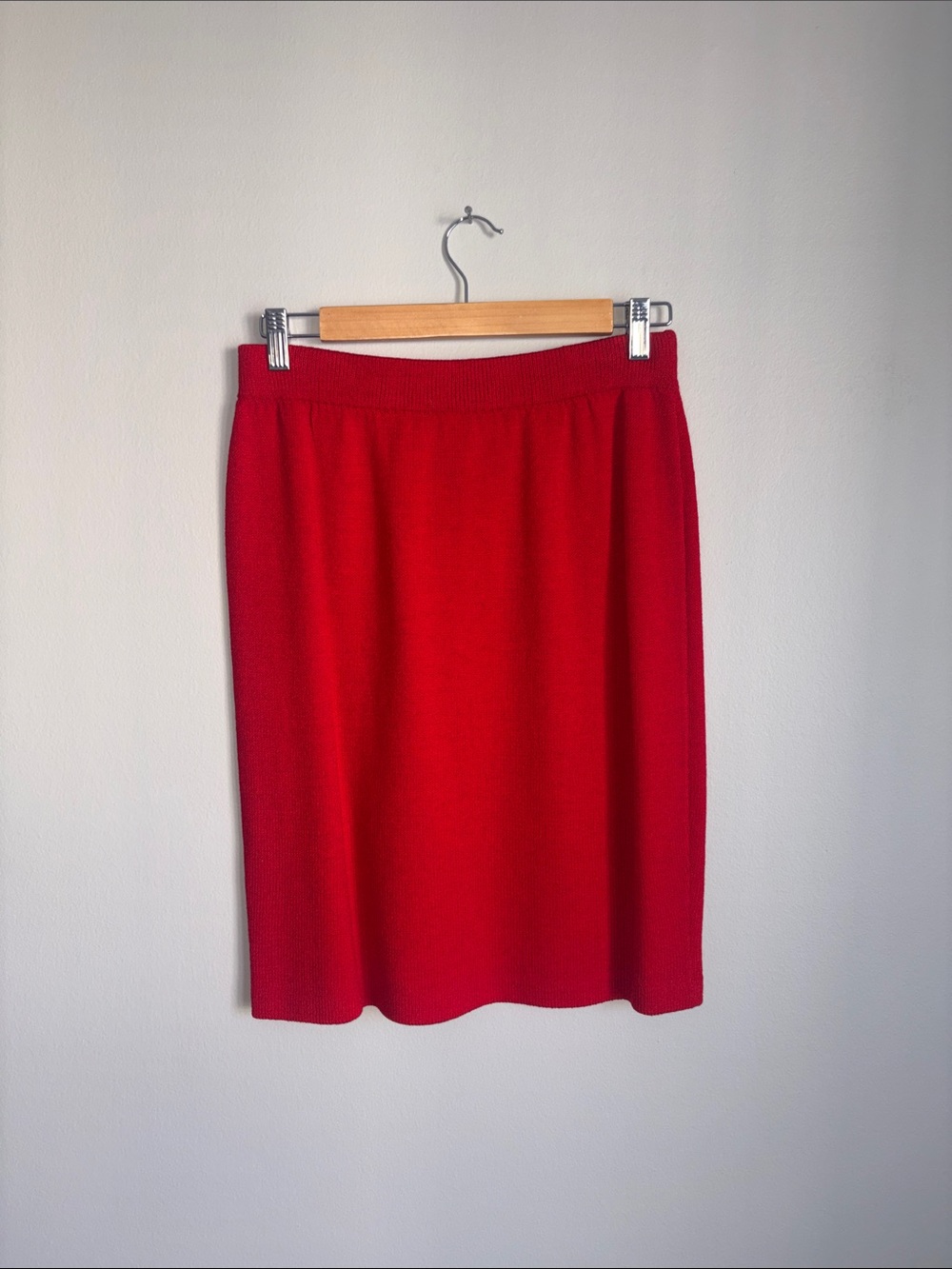 St. John Collection By Marie Gray Red Knit Pencil Skirt